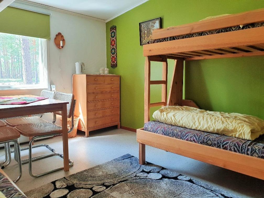 Hostel And Vandrarhem Lupin Naturcamping Lagom Gräsmark Eksteriør billede